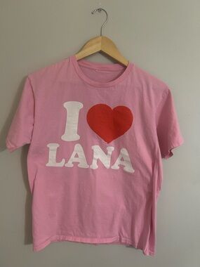 Pink 'I ❤️ Lana' Graphic Tee